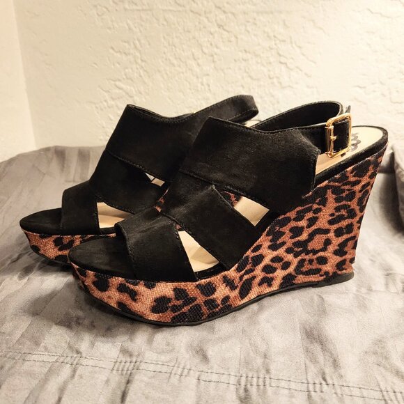 Fergalicious Valentina Platform Wedge Sandals - Size 7.5 - Cheetah Print Design - Picture 6 of 8